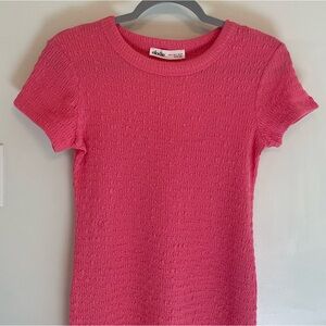 NEW W/TAGS Elodie pink crinkle fitted mini dress💕🔥